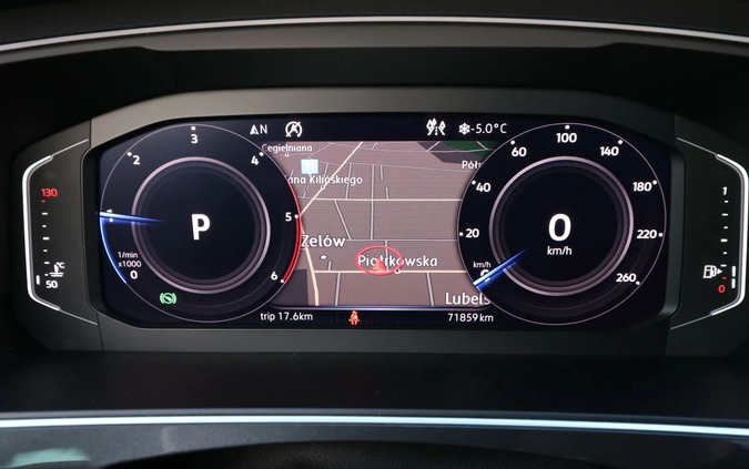 Volkswagen Tiguan cena 135050 przebieg: 71900, rok produkcji 2019 z Zelów małe 742